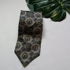 Van Heusen Tie